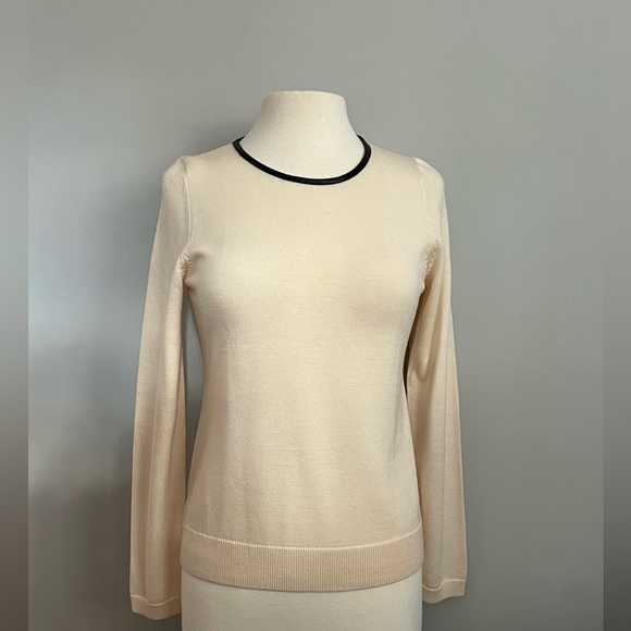 Ann Taylor Merino Wool Long Sleeve Sweater Faux Black Leather Trim Womens M 6 8 - Picture 2 of 10